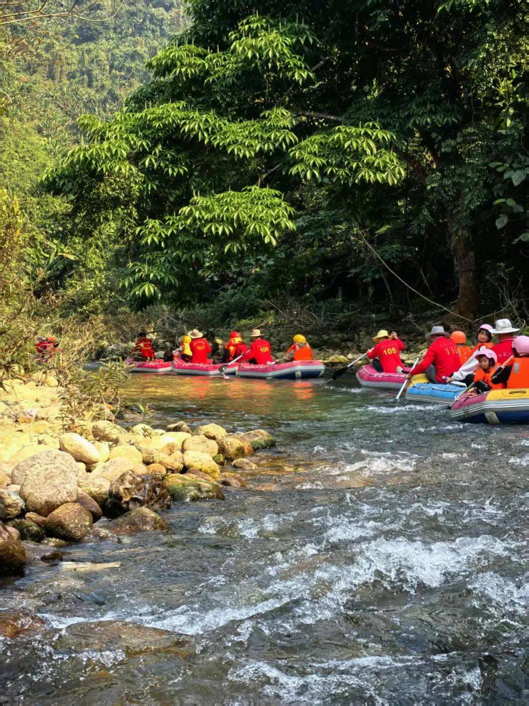 世界极限漂流贵宾赛，劲爆水流的极速比拼的简单介绍
