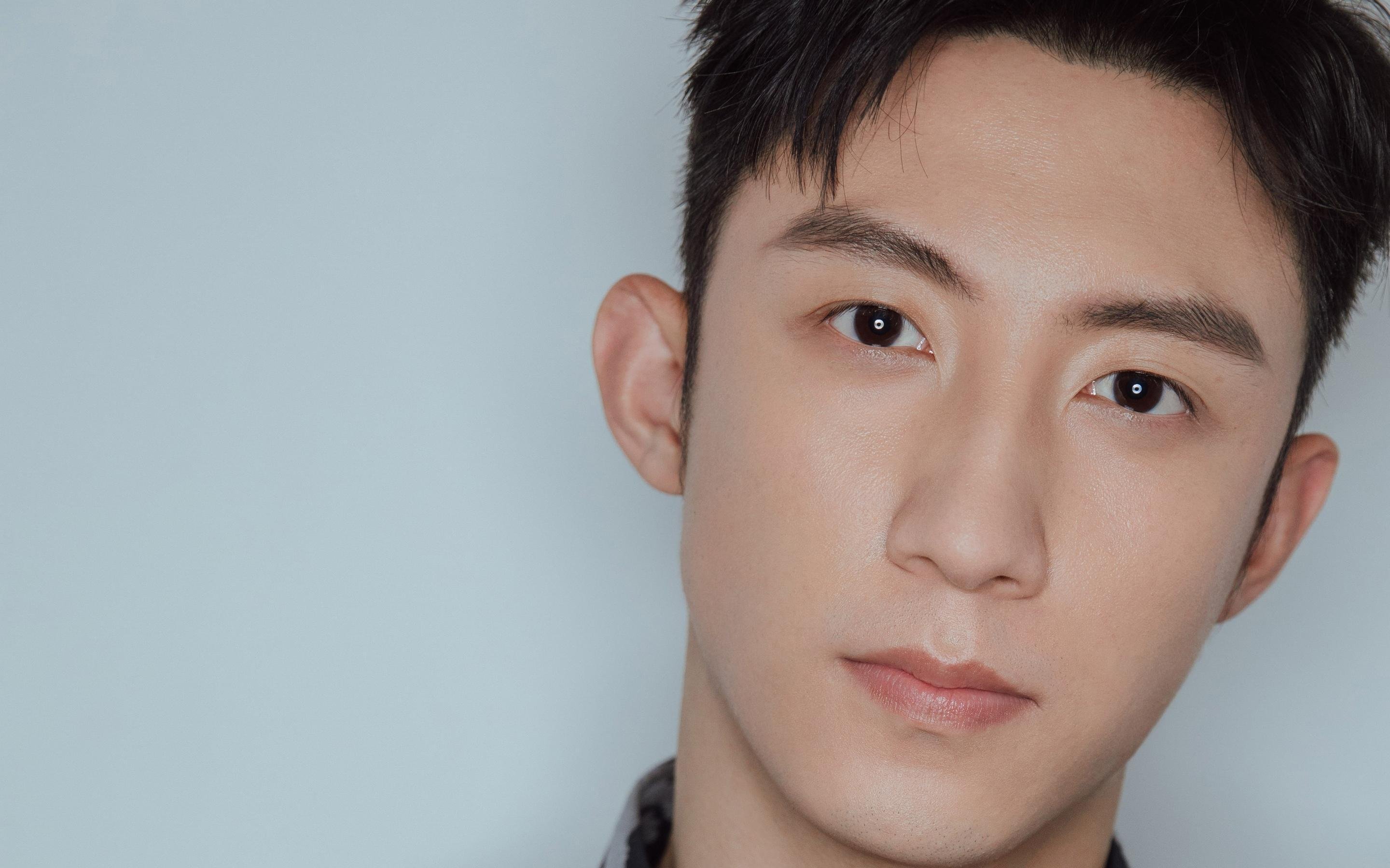 关键战里,他用多次“飞身封堵”拒绝对手“空中接力”!