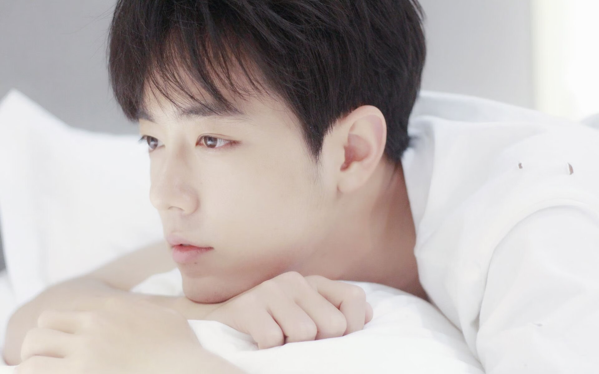 爱游戏官方网站-历史回顾：那些年我们追过的“最燃”季后赛瞬间，最精彩的季后赛