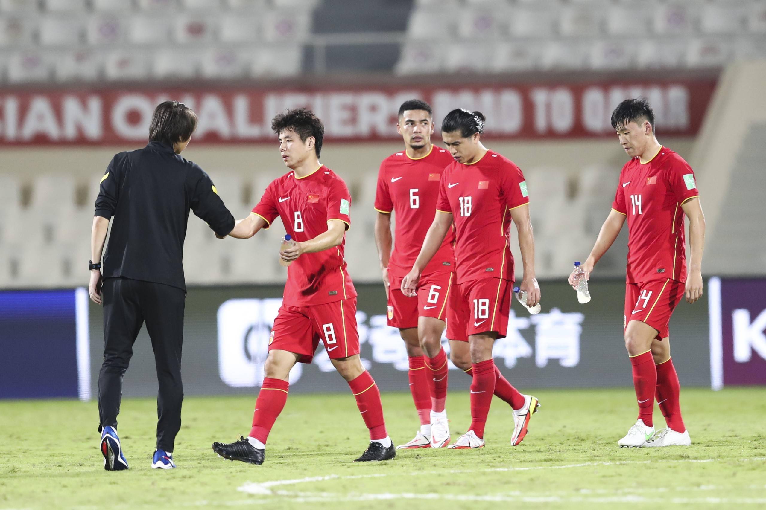 包含爱游戏体育：国足新帅李铁首次新闻发布会，豪言冲击世界杯的词条