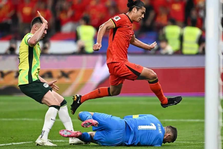 包含爱游戏体育：国足备战世界杯预选赛，目标直指出线的词条